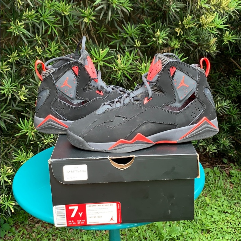 Jordan True Flight 86